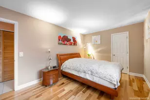 9818 Bianco Terrace, Des Plaines, IL 60016 - Photo 12