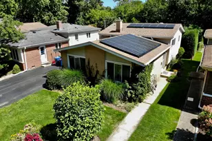 475 Burton Ave, Highland Park, IL 60035 - Photo 2