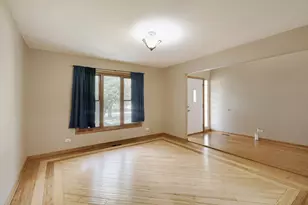 2805 Breckenridge Cir, Aurora, IL 60504 - Photo 4