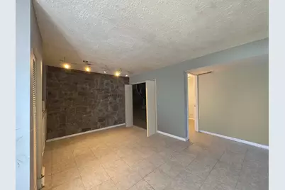 217 Lakeshore Lane, Bloomingdale, IL 60108 - Photo 12