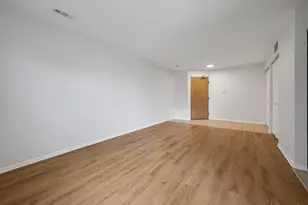 59 Gant Cir, Streamwood, IL 60107 - Photo 2