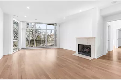 914 W Hubbard Street #104, Chicago, IL 60642 - Photo 4