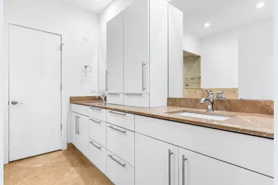 914 W Hubbard Street #104, Chicago, IL 60642 - Photo 14