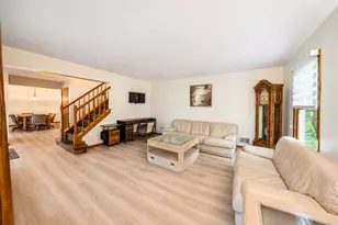 6 Heather Ln, Hawthorn Woods, IL 60047 - Photo 8