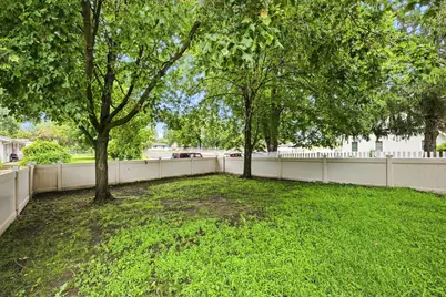 515 E High Street, Morris, IL 60450 - Photo 28