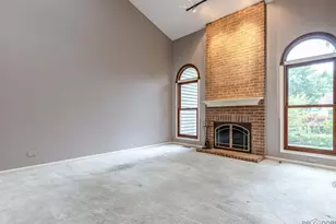 230 Parktrail Ct, Schaumburg, IL 60173 - Photo 10
