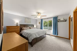 43W753 Oakleaf Dr, Elburn, IL 60119 - Photo 12