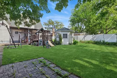 8233 Austin Avenue, Morton Grove, IL 60053 - Photo 20