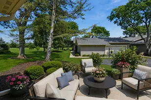 1204 Chatham Ct, Libertyville, IL 60048 - Photo 30