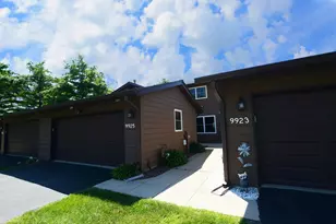 9925 Amanda Ln, Algonquin, IL 60102 - Photo 1