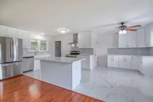 547 Reese Ave, East Dundee, IL 60118 - Photo 6