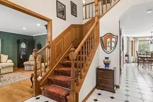 803 Waltz Ct, Prospect Heights, IL 60070 - Photo 2