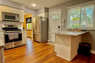 411 Sequoia Ct, Schaumburg, IL 60193 - Photo 4
