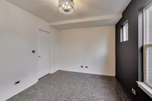 6951 N Western Ave, Chicago, IL 60645 - Photo 6