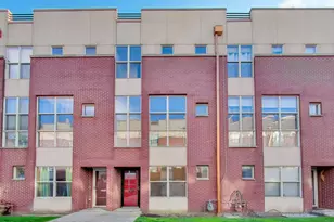 6951 N Western Ave, Chicago, IL 60645 - Photo 1