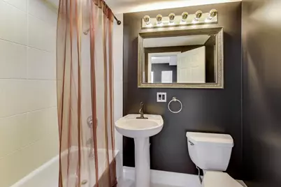6951 N Western Avenue #F, Chicago, IL 60645 - Photo 8