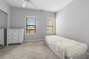 4925 N Glenwood Ave, Chicago, IL 60640 - Photo 8