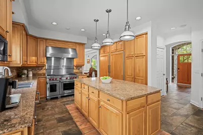 25568 N Countryside Drive, Lake Barrington, IL 60010 - Photo 10