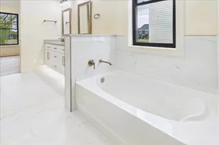 22075 W Casa Bella Vw, Kildeer, IL 60047 - Photo 12