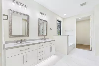 22075 W Casa Bella View, Kildeer, IL 60047 - Photo 10
