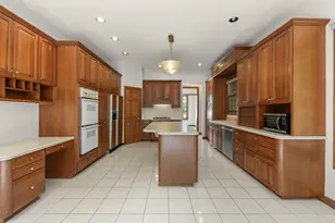 1524 Lloyd Ct, Wheaton, IL 60189 - Photo 8
