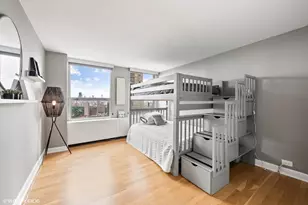 2626 N Lakeview Ave, Chicago, IL 60614 - Photo 12