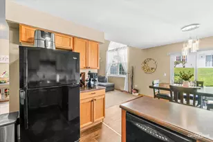 54 Rolling Oaks Rd, Sugar Grove, IL 60554 - Photo 10