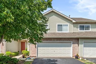 54 Rolling Oaks Rd, Sugar Grove, IL 60554 - Photo 2