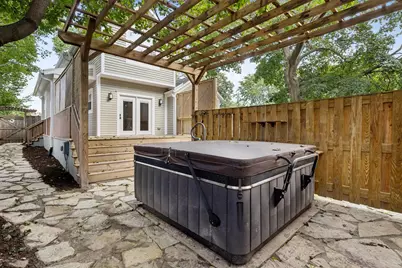 110 S Walkup Avenue, Crystal Lake, IL 60014 - Photo 32