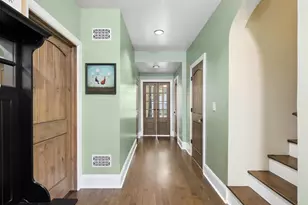 110 S Walkup Ave, Crystal Lake, IL 60014 - Photo 6