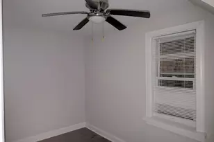 9207 S Ellis Ave, Chicago, IL 60619 - Photo 8