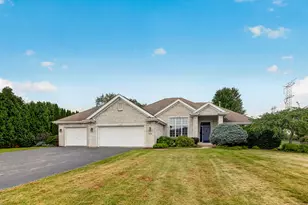 7848 Moore Hill Ct, Belvidere, IL 61008 - Photo 4
