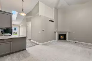3853 S Pointe Dr, Dekalb, IL 60115 - Photo 8