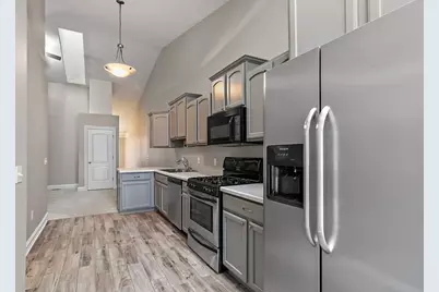 3853 South Pointe Drive #B, Dekalb, IL 60115 - Photo 14