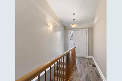 3853 South Pointe Drive #B, Dekalb, IL 60115 - Photo 4