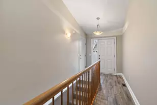 3853 S Pointe Dr, Dekalb, IL 60115 - Photo 4