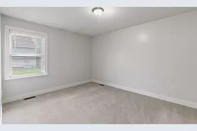 3853 South Pointe Drive #B, Dekalb, IL 60115 - Photo 20