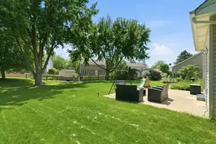 636 Briarwood Ln, Oswego, IL 60543 - Photo 26