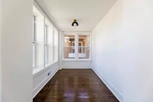 8025 S Euclid Ave, Chicago, IL 60617 - Photo 6