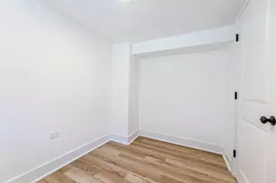 8025 S Euclid Ave, Chicago, IL 60617 - Photo 22