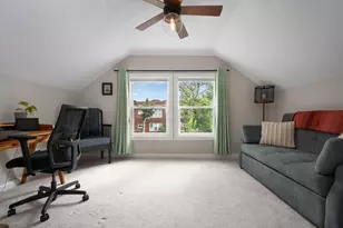 4324 N Sawyer Ave, Chicago, IL 60618 - Photo 16