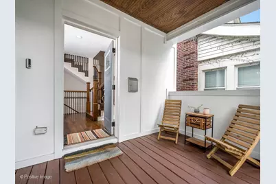4324 N Sawyer Avenue, Chicago, IL 60618 - Photo 2