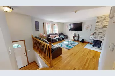 18099 W Valley Drive, Grayslake, IL 60030 - Photo 2