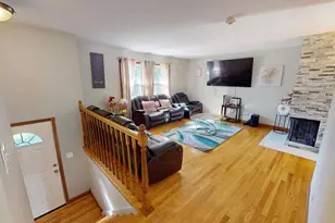 18099 W Valley Dr, Grayslake, IL 60030 - Photo 2
