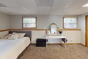 18099 W Valley Dr, Grayslake, IL 60030 - Photo 14