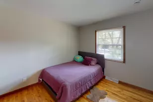 18099 W Valley Dr, Grayslake, IL 60030 - Photo 12