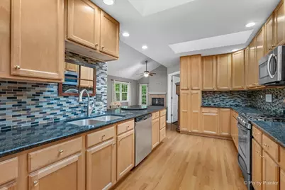 34439 N Hickory Lane, Round Lake, IL 60073 - Photo 12