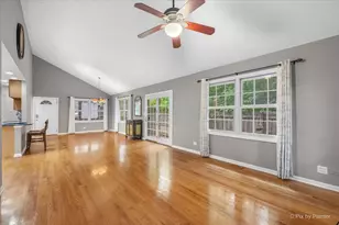 34439 N Hickory Ln, Round Lake, IL 60073 - Photo 10