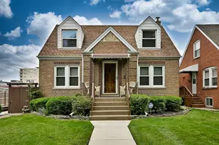 1620 N 73rd Ct, Elmwood Park, IL 60707 - Photo 1