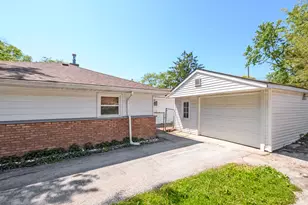 336 Mohawk St, Park Forest, IL 60466 - Photo 22